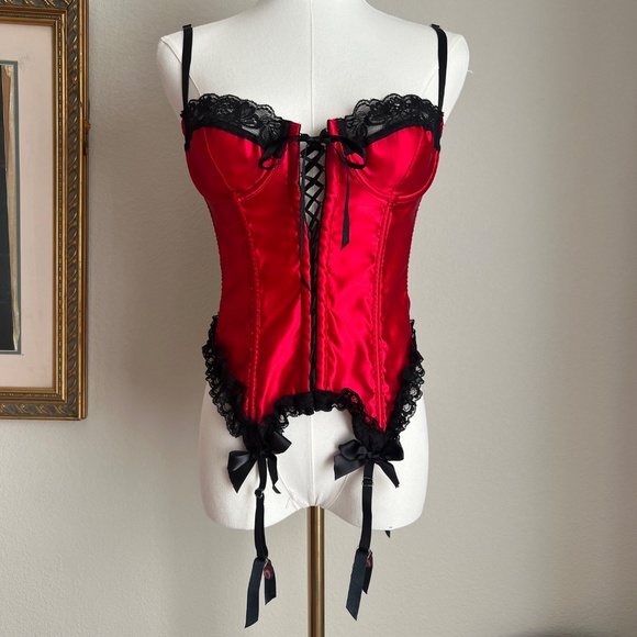 Frederick's of Hollywood Red and Black Corset Bustier - Picture 2 of 6